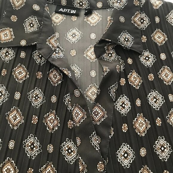 NWOT - Apt. 9 Accordion Pleated Short Sleeve Buttoned Down Blouse - Picture 6 of 13